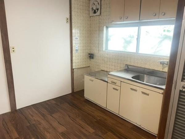 【居間・リビング】 | 門真市北巣本町　中古戸建