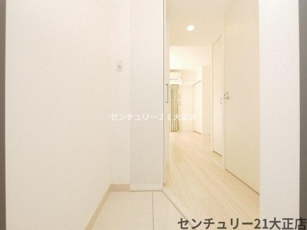 プランTAT弁天町の玄関
