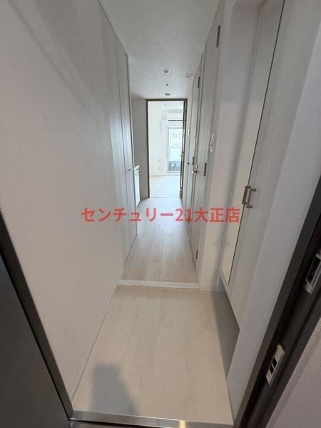 エスリード大阪エヴォルツの玄関