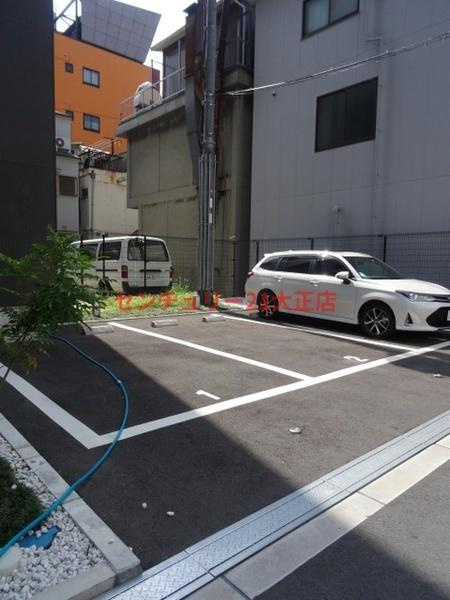 レオンヴァリエ大阪ベイシティの駐車場