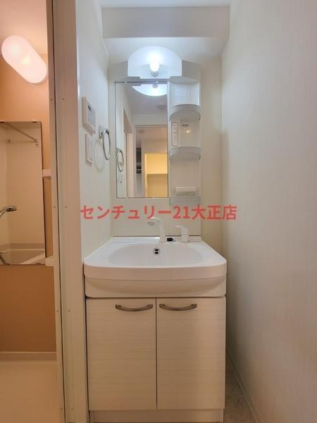 レオンヴァリエ大阪ベイシティの洗面所