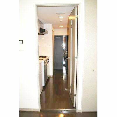フェニックス田町の玄関