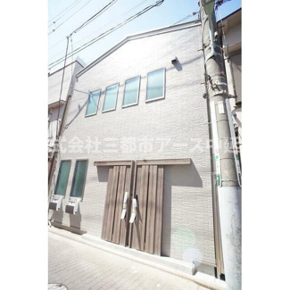 【エントランス】 | ＴＫメゾンカマタ | ＴＫメゾンカマタ　は三都市アース中延店へお任せください！　ご内覧可能なお部屋は物件現地お待ち合わせご案内可能です！