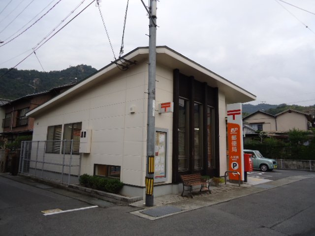 ファミール　詩音の周辺|小屋浦郵便局まで404ｍ