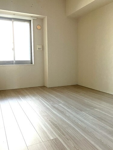 ライオンズ広島加古町のその他|洋室（約6.5畳）　※内装工事前