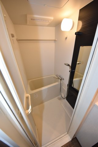 エスリード松屋町SOUTHの浴室