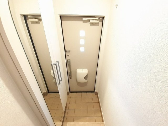 リオンリゾートⅧの玄関|きれいな玄関です