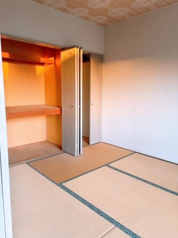 東洋パレスの和室|落ち着いた雰囲気の和室付きです