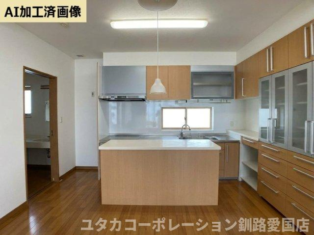 【キッチン】 | 新川町7-20売家 | ※AIで私物等を消した写真になります。
