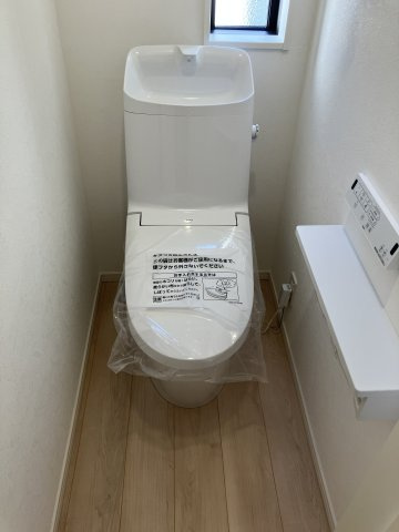 さいたま市緑区三室戸建のトイレ