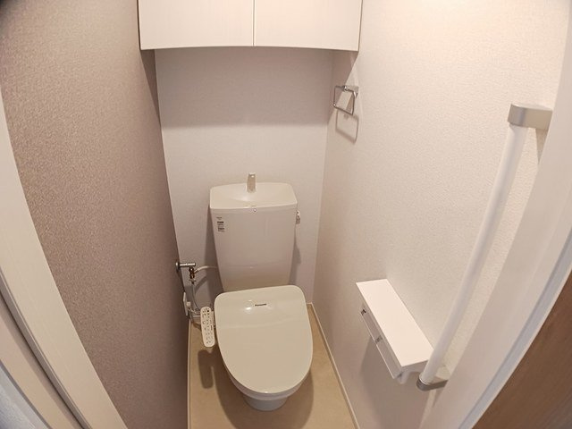 デールのトイレ|清潔感のあるトイレです