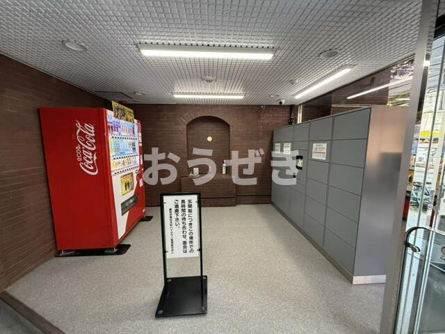 藤和伊勢佐木町ハイタウンのエントランス
