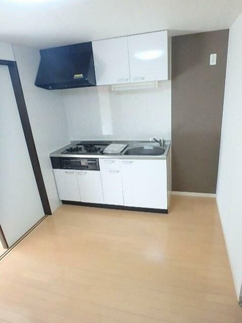 稲城市矢野口の賃貸マンションの居間・リビング