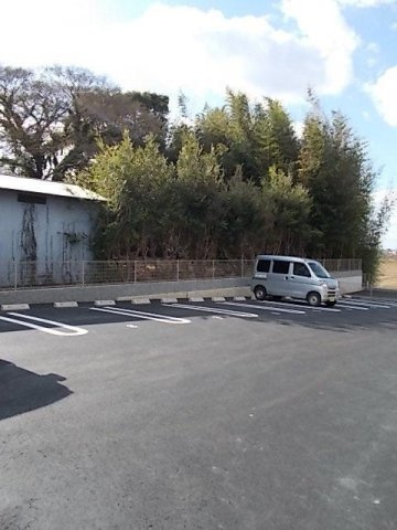 パーク　ビュー　ミヨシの駐車場