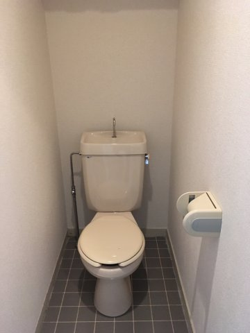東平ハイツのトイレ|清潔感のあるトイレです