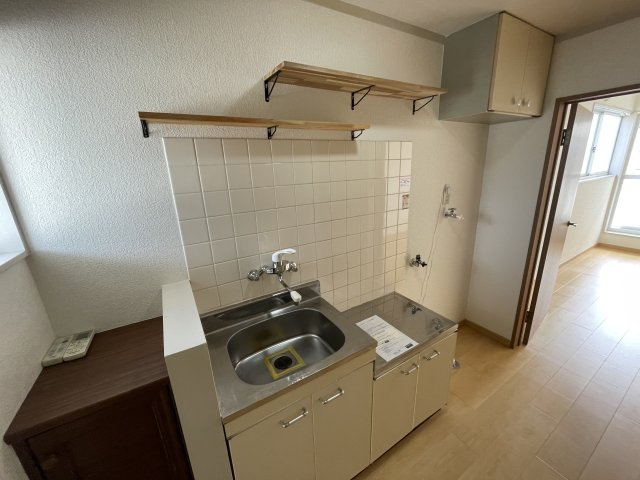 【キッチン】 | DAISHOTOWN KASUGA Ⅱ | 別の部屋写真です