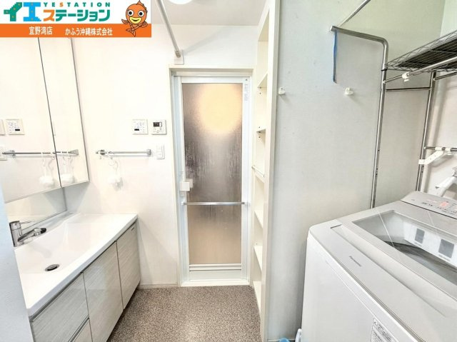 ミルコマンション宜野湾大山ビューの独立洗面台|※画像はAI処理により家具を消去しています。