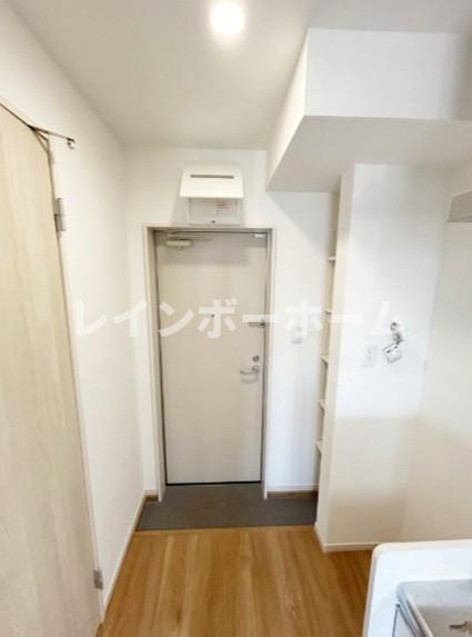 MELDIA新検見川Ⅱの玄関|※別部屋参照写真となります。