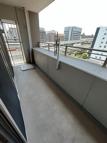 ローレルコートデュオ西本町のバルコニー
