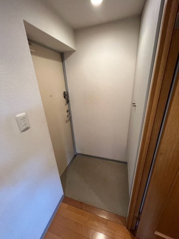 芦屋東パークハイツの玄関