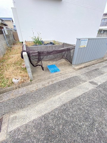 クレスト甲東園 A棟の外観