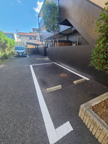 アネックス甲子園の駐車場