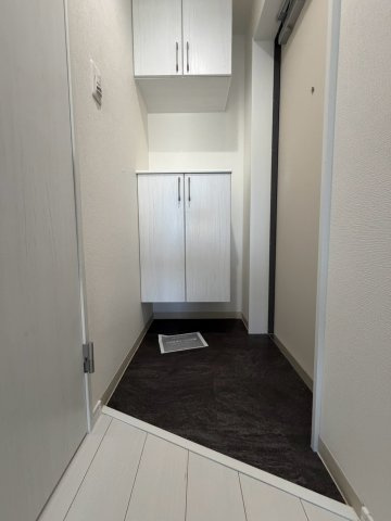 D porta cameliaの玄関