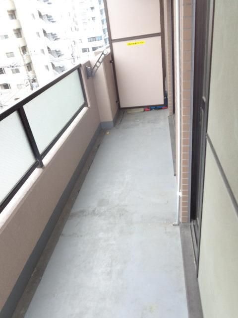 シティハイツ両国のバルコニー