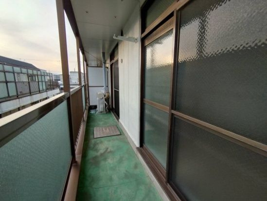 アーバンフラット壱番館のバルコニー