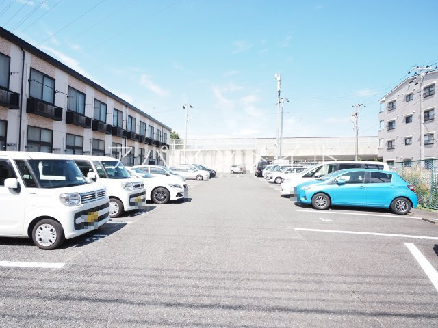 【駐車場】 | ロイアルハイツ戸塚 | 駐車場あります