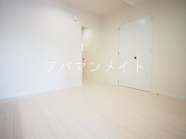 【居間・リビング】 | ロイアルハイツ戸塚 |  戸塚周辺ならアパマンメイトへＬｅｔｓ Ｇｏ ！