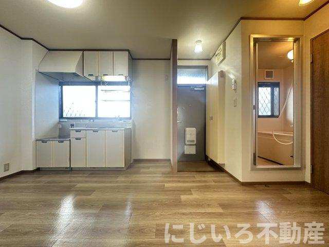 イータウン那賀川Ⅰ・Ⅱの居間・リビング