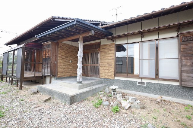 香春貸家の外観