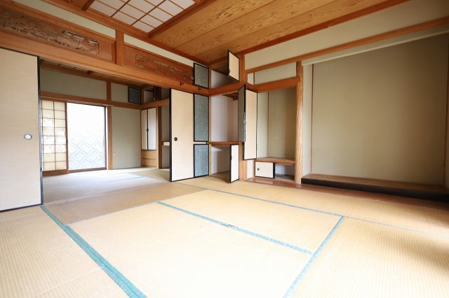 香春貸家の和室