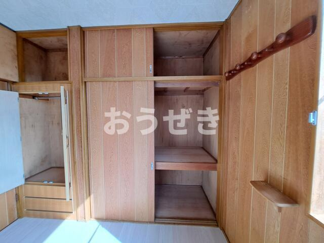 レジール老松町戸建ての収納