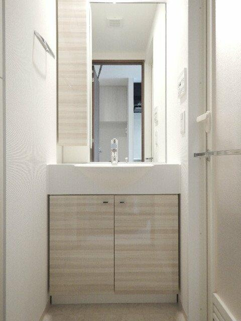江東区東砂３丁目の賃貸マンションの独立洗面台|ハンドシャワー付き独立洗面台