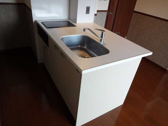 Grand E'terna岡山IIのキッチン