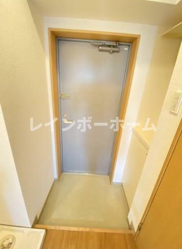 モンシェール吾妻橋の玄関