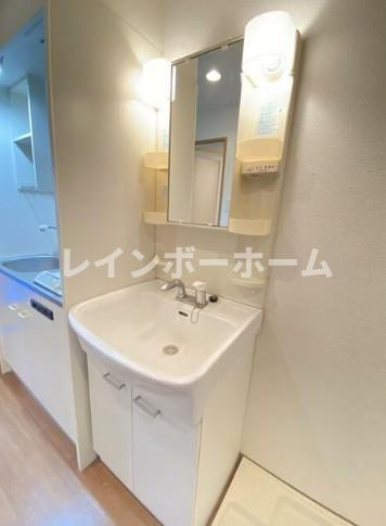 モンシェール吾妻橋の独立洗面台