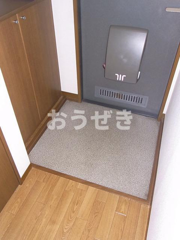 サーン山手住宅の玄関