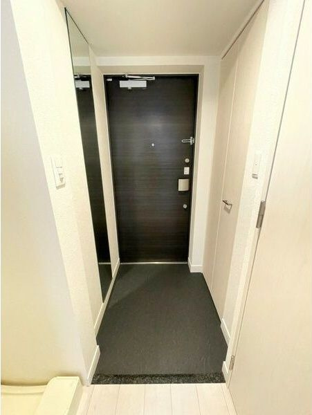アドバンス名古屋モクシーの玄関