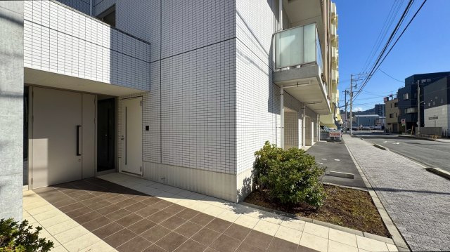 スカイヒルズ大手町のエントランス