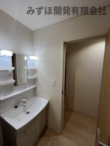 天童市老野森2丁目13-7の独立洗面台