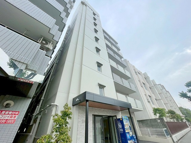 大阪市淀川区三国本町１丁目の賃貸マンションの外観