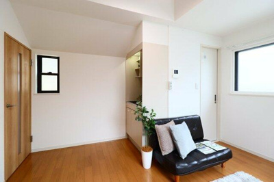 【居間・リビング】 | ＭｉｒａｉⅢ祐天寺 | 家具・小物はイメージです