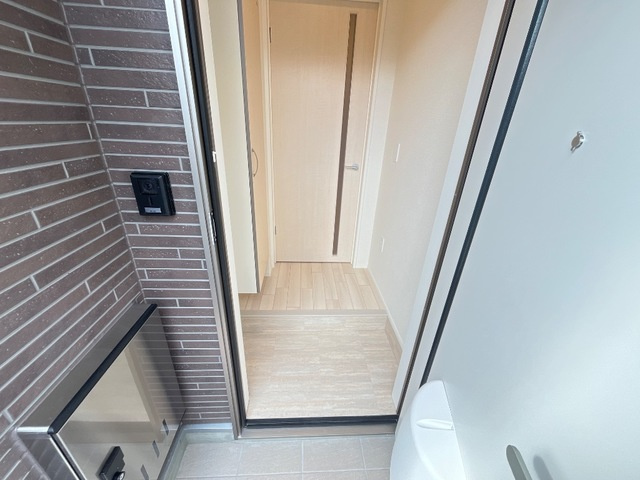 オークビューの玄関