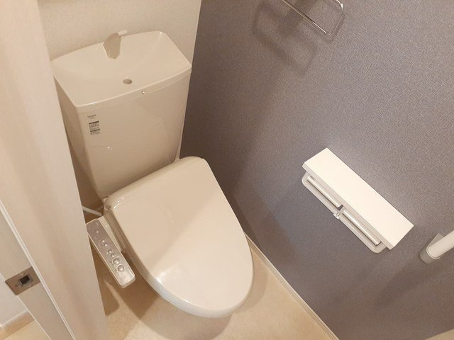 ラ・グラシューズⅢのトイレ|清潔感のあるトイレです