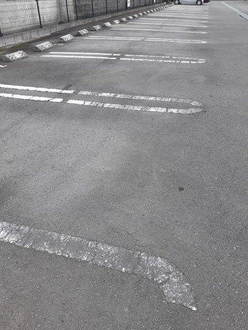 メロータウンＡの駐車場|駐車スペースもあります