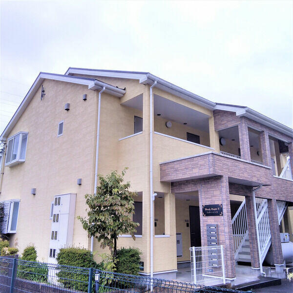 川崎市高津区久地４丁目のアパートの外観