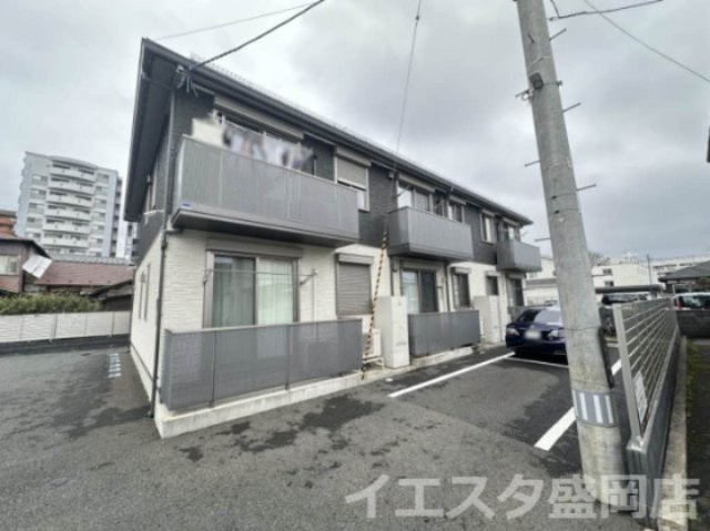 シャーメゾン大沢川原の外観